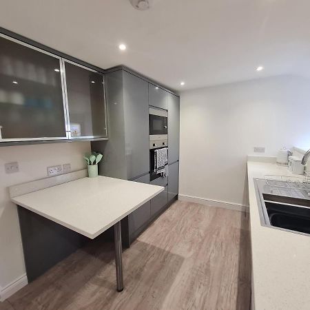 Perfect Location 3 Bed Serviced Apartment With Bike Storage For Bpw. Close To Brecon Beacons Merthyr Tydfil Dış mekan fotoğraf